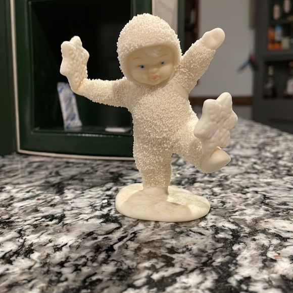 Snowbabies “It’s Snowing” - Picture 2 of 5